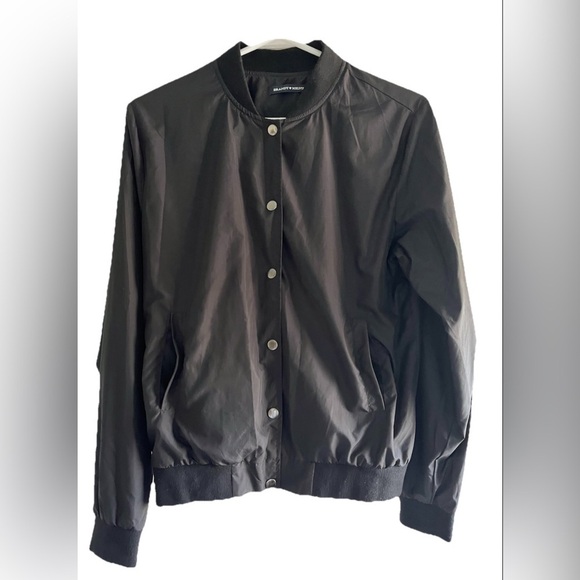 Brandy Melville Jackets & Blazers - Brandy Melville Black Bomber Jacket O/S Snaps